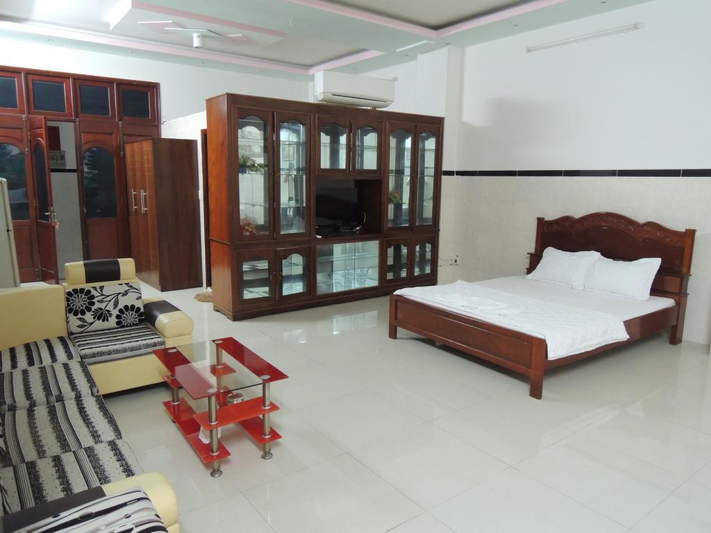 Hung Hieu Hotel Mỹ Tho Room photo